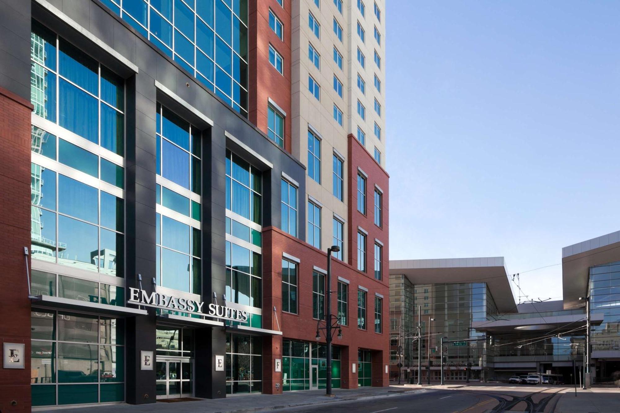 Embassy Suites By Hilton Denver Downtown Convention Center Exterior photo